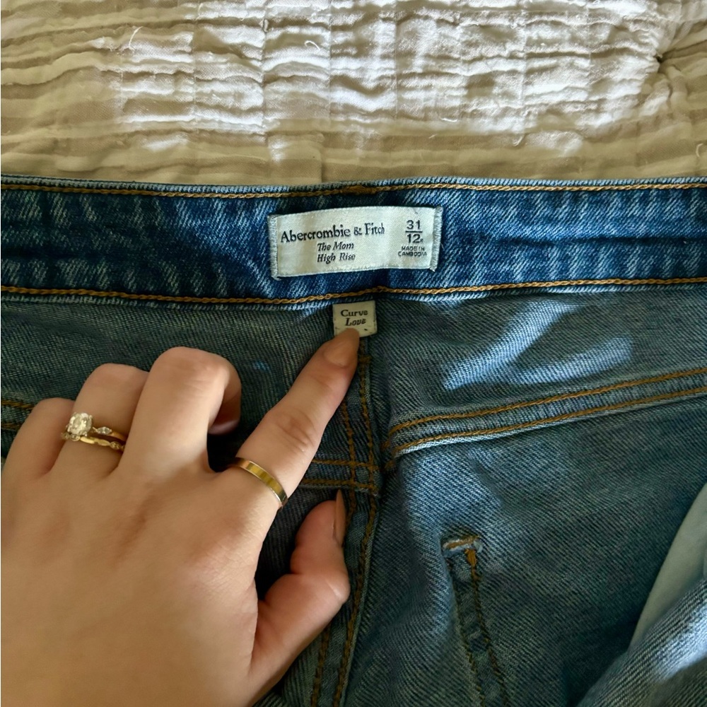 Abercrombie Curve Love Mom Jeans